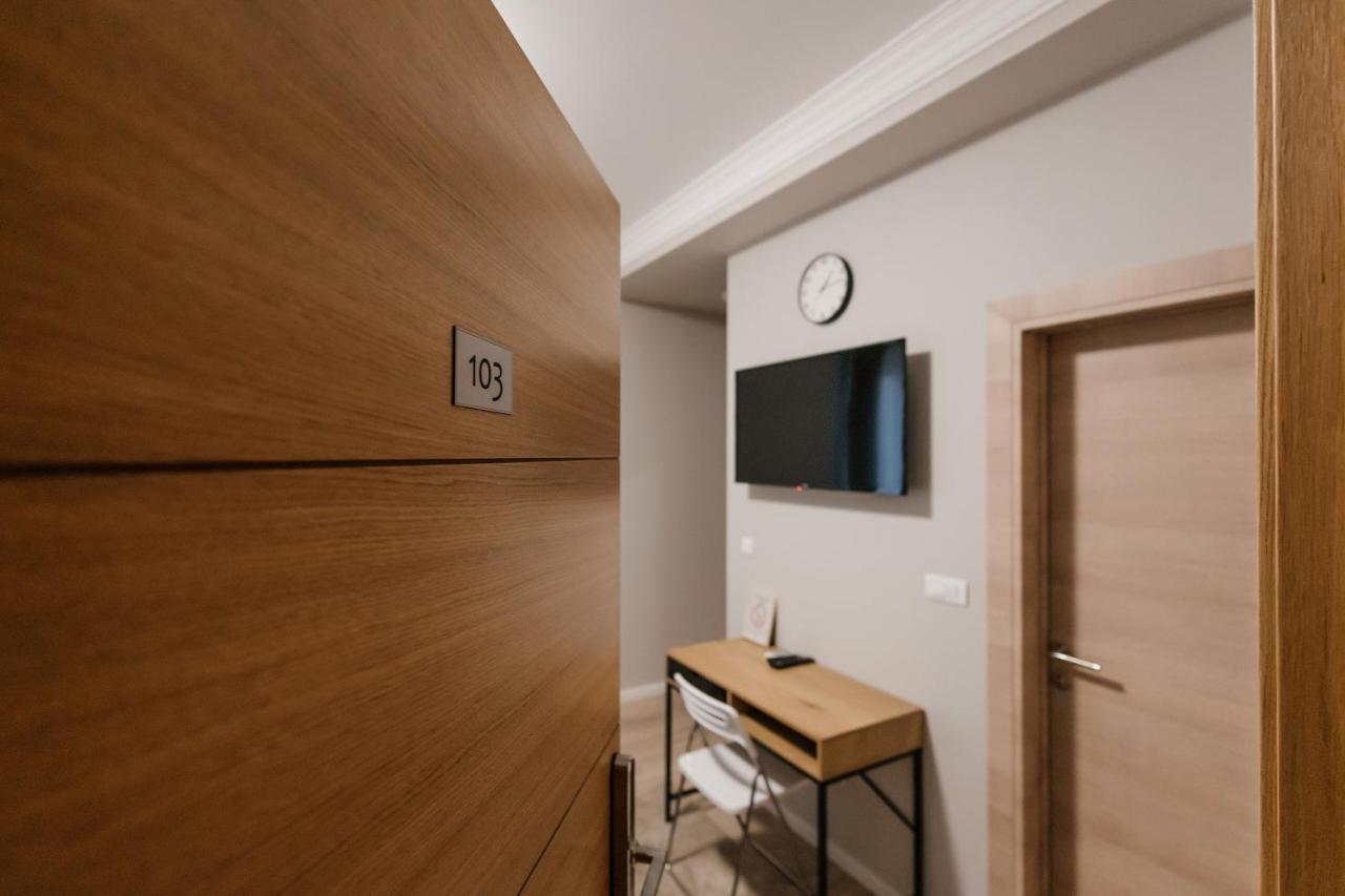 Hotel Beli Dvor Cacak Exterior photo