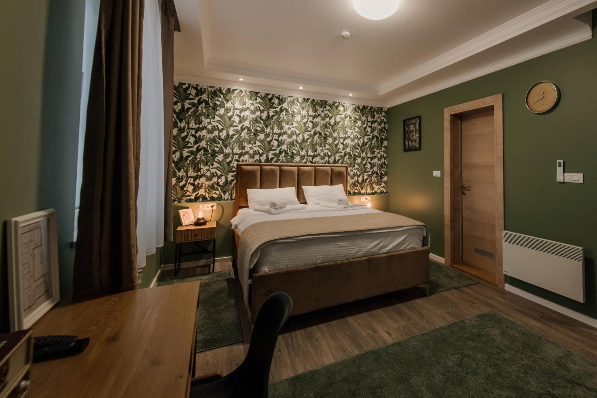 Hotel Beli Dvor Cacak Exterior photo