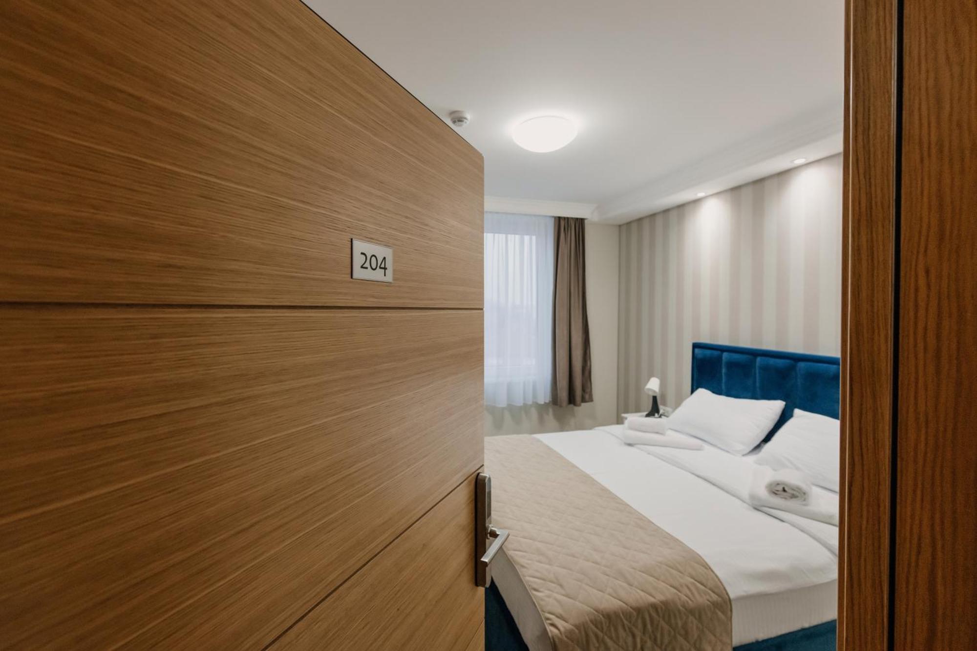 Hotel Beli Dvor Cacak Exterior photo